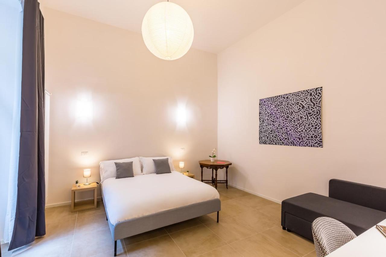 Art Apartment At Sanita By Wonderful Italy Наполи Екстериор снимка