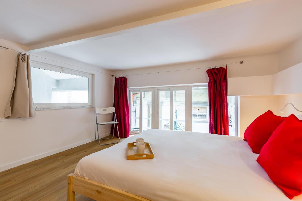 Art Apartment At Sanita By Wonderful Italy Наполи Екстериор снимка