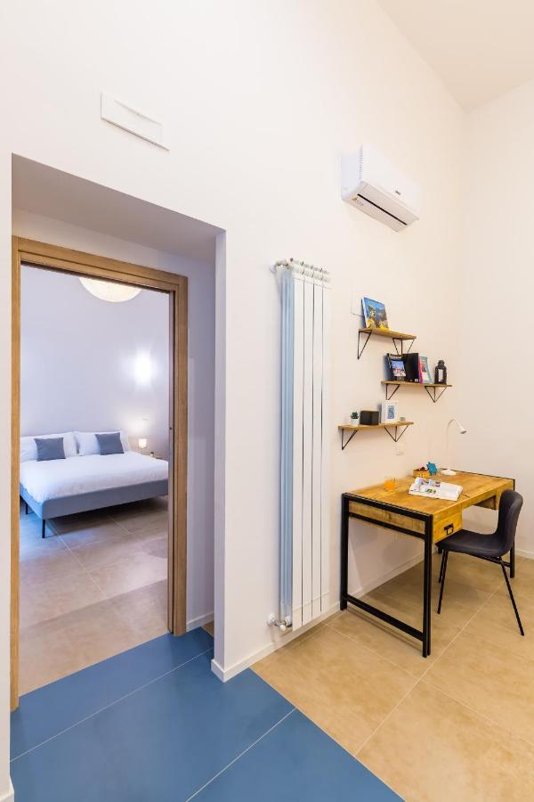 Art Apartment At Sanita By Wonderful Italy Наполи Екстериор снимка