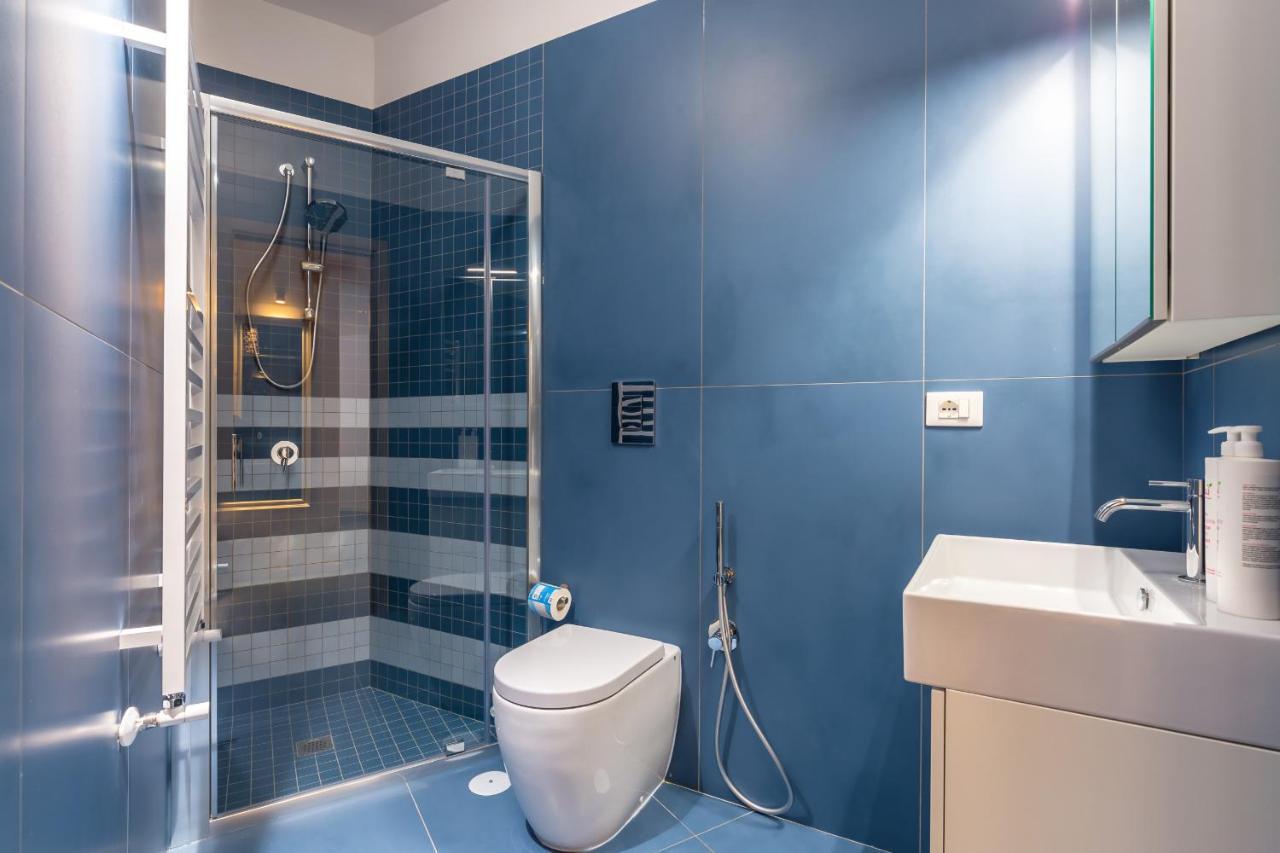 Art Apartment At Sanita By Wonderful Italy Наполи Екстериор снимка